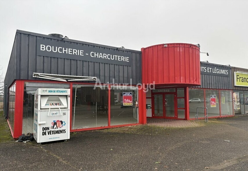 Retail in Mutzig for lease - Building Photo - Image 2 of 7