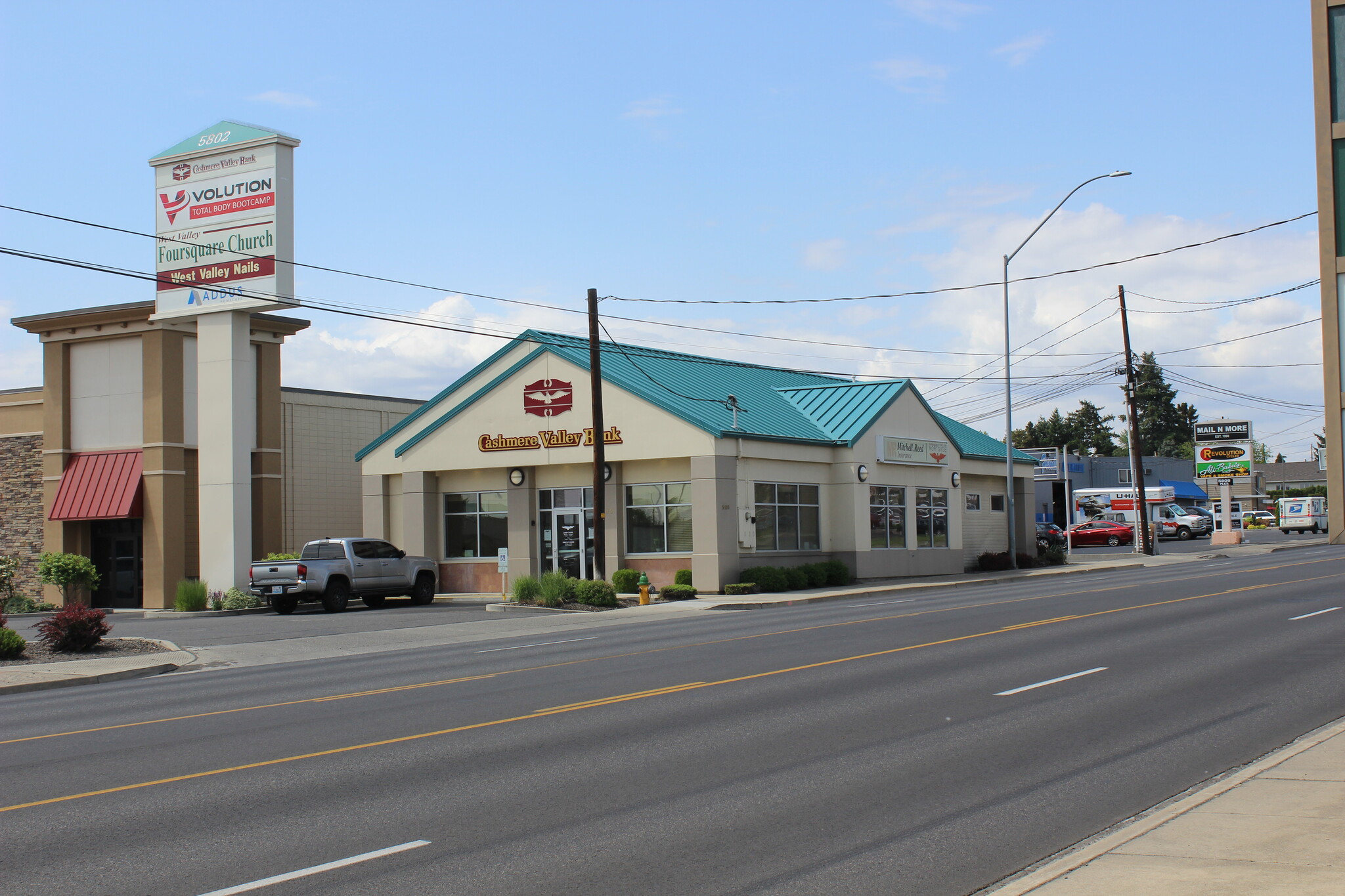 5602-5802 Summitview Ave, Yakima, WA for lease Building Photo- Image 1 of 4