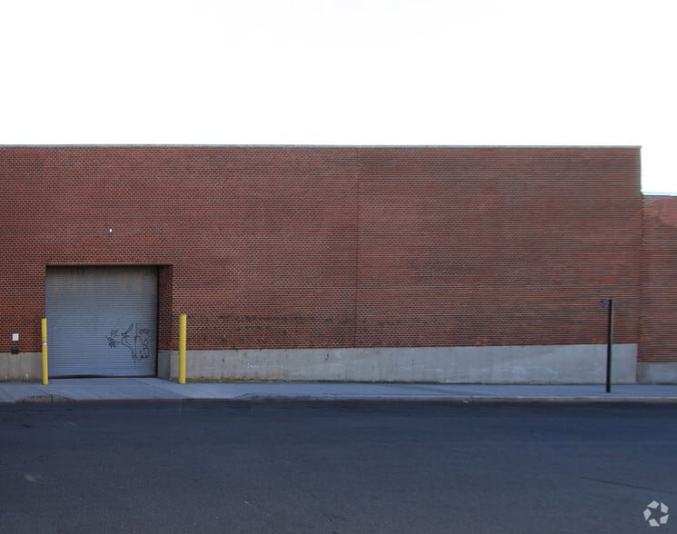 167-55 148th Ave, Jamaica, NY for lease - Building Photo - Image 2 of 11