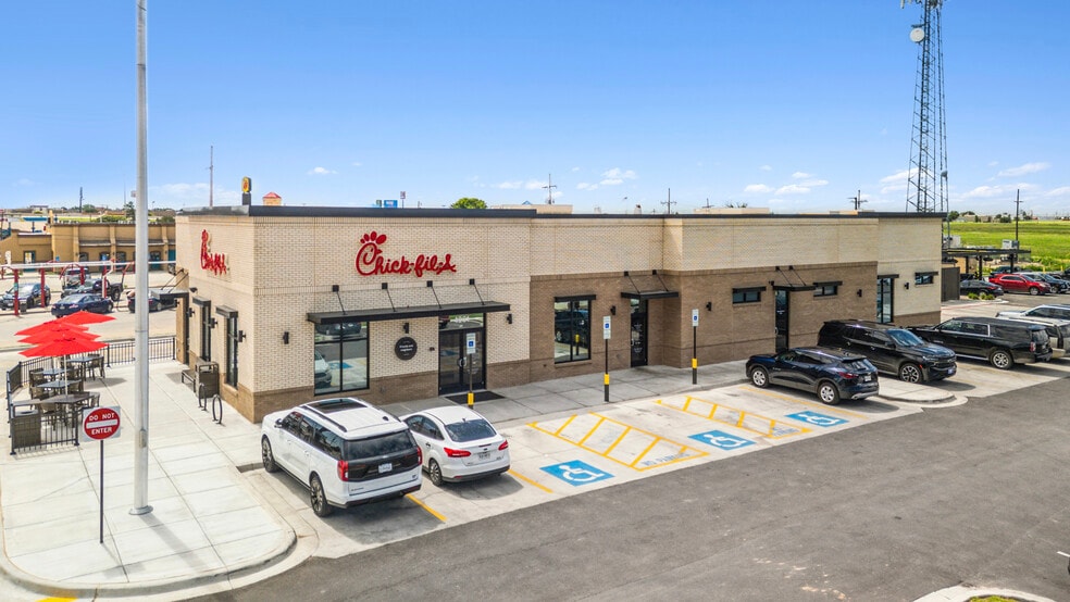 Chick-fil-A Portfolio portfolio of 11 properties for sale on LoopNet.com - Primary Photo - Image 2 of 4