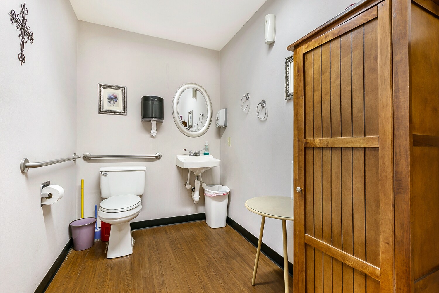 2809 E Judge Perez Dr, Meraux, LA 70075 Office for Sale