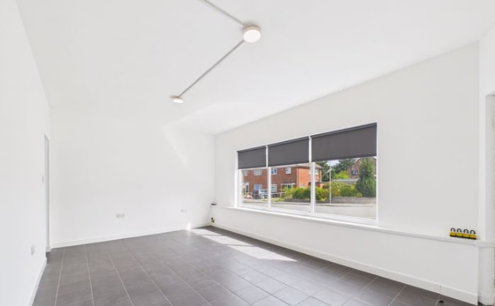 6-14 Heol Trenewydd, Ely for lease Interior Photo- Image 1 of 4