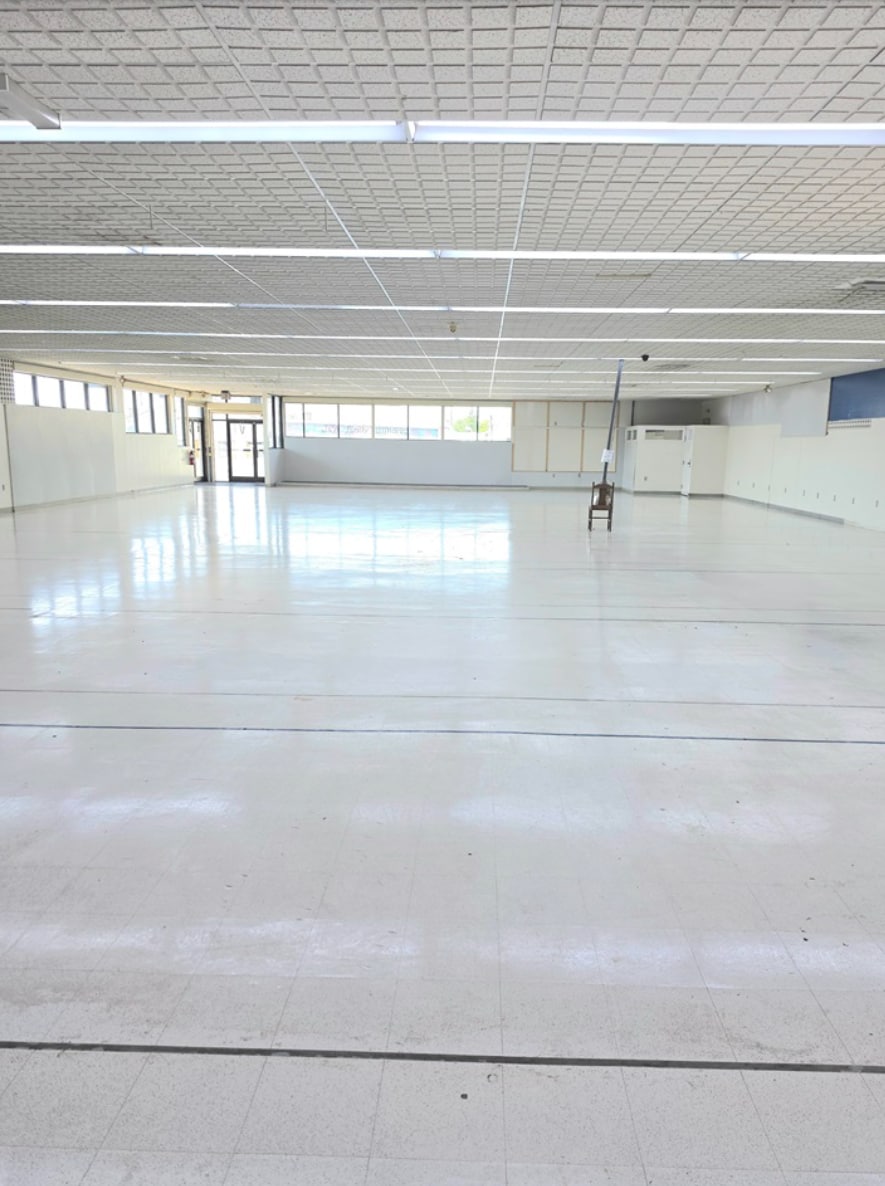 320 N Main St, Russellville, KY for lease Interior Photo- Image 1 of 10