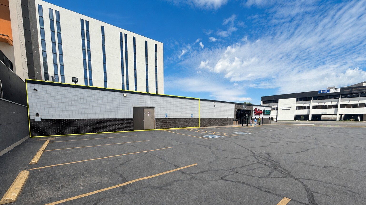 205 W 400 S, Salt Lake City, UT for lease Interior Photo- Image 1 of 1