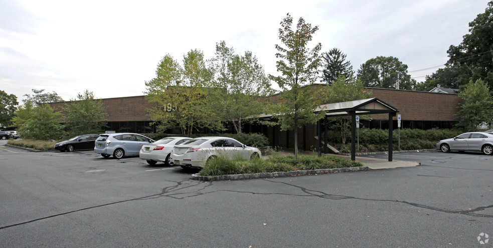 195 Columbia Tpke, Florham Park, NJ for lease - Building Photo - Image 3 of 20