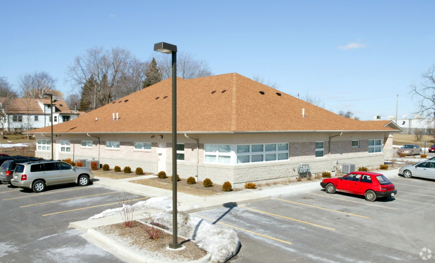 4931-s-27th-st-milwaukee-wi-53221-loopnet