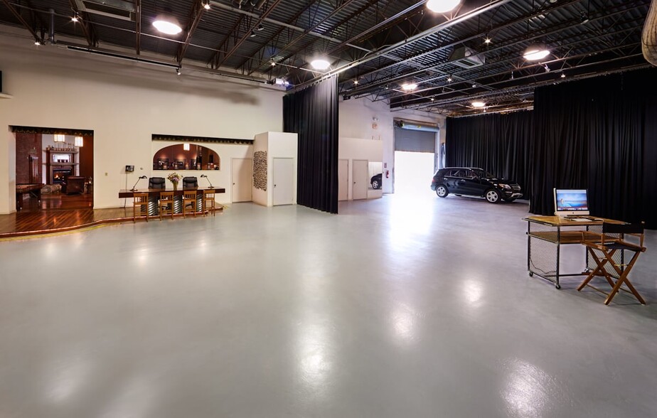 1400 Breed St, Pittsburgh, PA for lease - Interior Photo - Image 2 of 9