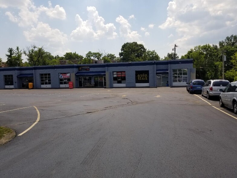 7525 Industrial Rd, Florence, KY for lease - Building Photo - Image 1 of 2