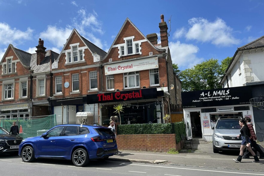 45 The Broadway, Haywards Heath for lease - Primary Photo - Image 1 of 3