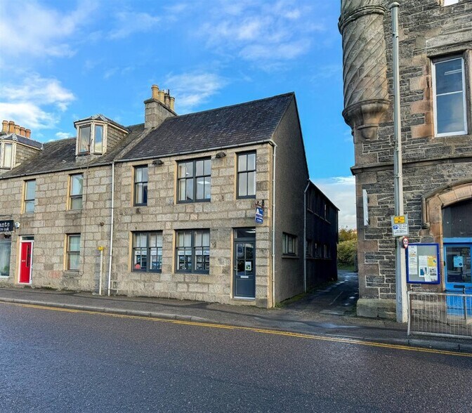 78 High St, Grantown On Spey for sale - Primary Photo - Image 1 of 9