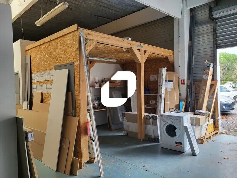 Office in Gradignan for lease - Interior Photo - Image 3 of 6