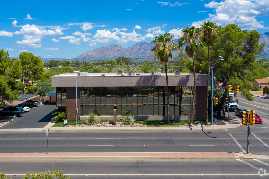 2455 E Speedway Blvd, Tucson, AZ for sale - Primary Photo - Image 1 of 1