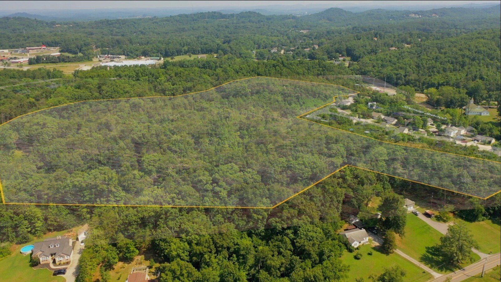 Sweetwater Ln, Knoxville, TN 37920