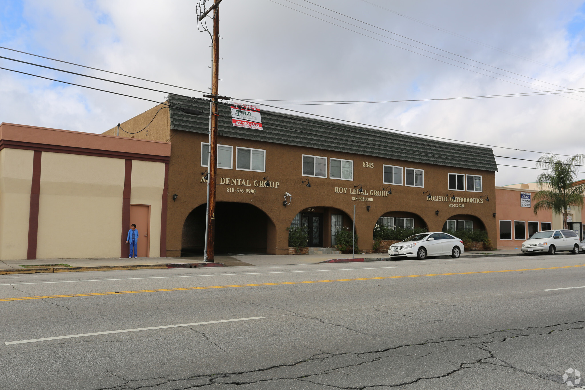 8345 Reseda Blvd, Northridge, CA for lease Primary Photo- Image 1 of 12