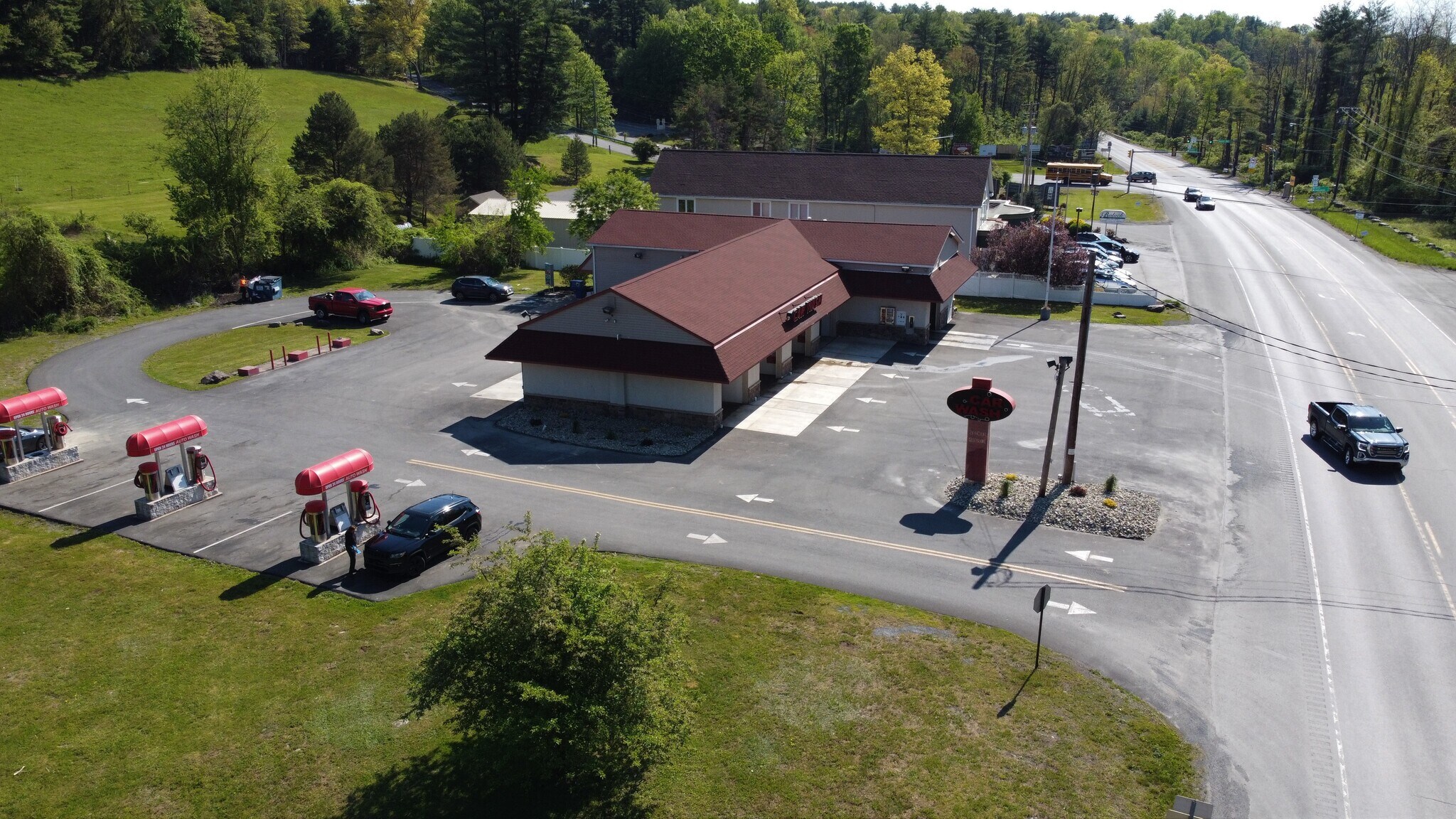 6152 Paradise Valley Rd, Cresco, PA 18326 Paradise Valley Car Wash