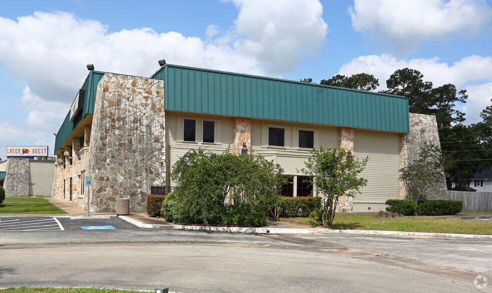 6536-6488 Fm-1960 Rd W, Houston, TX for sale - Primary Photo - Image 1 of 3