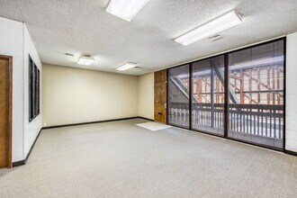 230 Auburn Way S, Auburn, WA for lease Interior Photo- Image 2 of 7