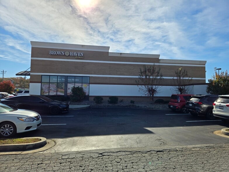 3321 N Main St, Anderson, SC for lease - Building Photo - Image 2 of 12