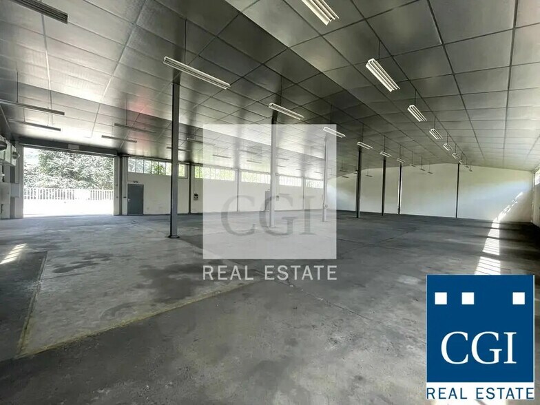 Flex in Seyssinet-Pariset for lease - Building Photo - Image 3 of 4