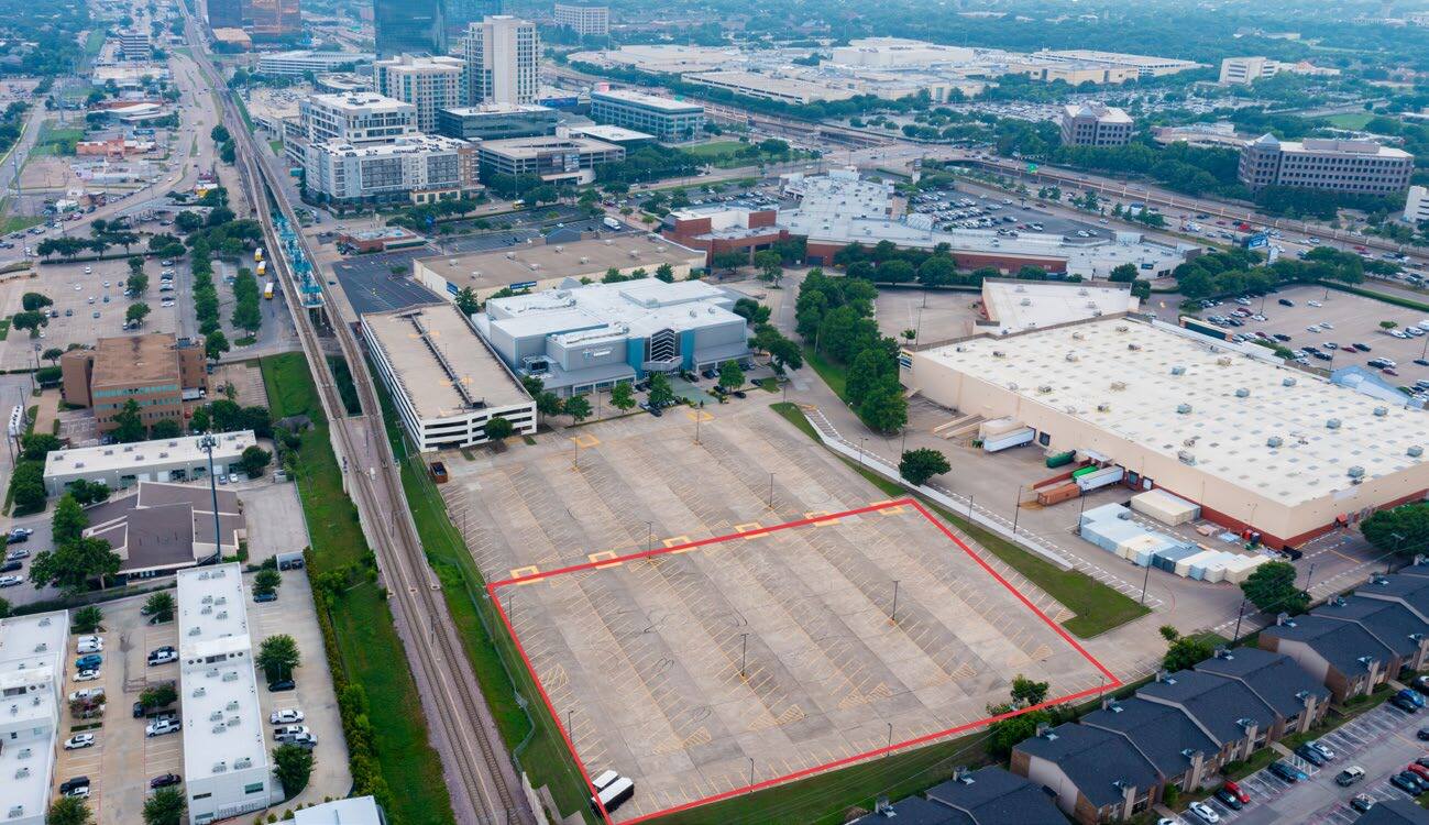 9330 N Central Expy, Dallas, TX for sale Building Photo- Image 1 of 1