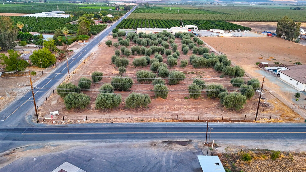 20440 20440 AVE 256, SE CORNER OF AVE 256 Ave, Exeter, CA for sale - Aerial - Image 3 of 5