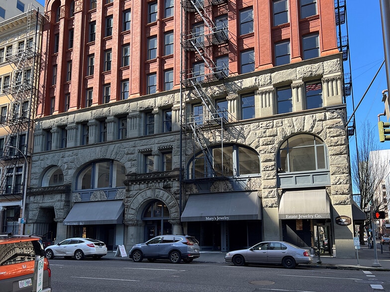 509-519 SW 3rd Ave, Portland, OR for lease - Building Photo - Image 2 of 5