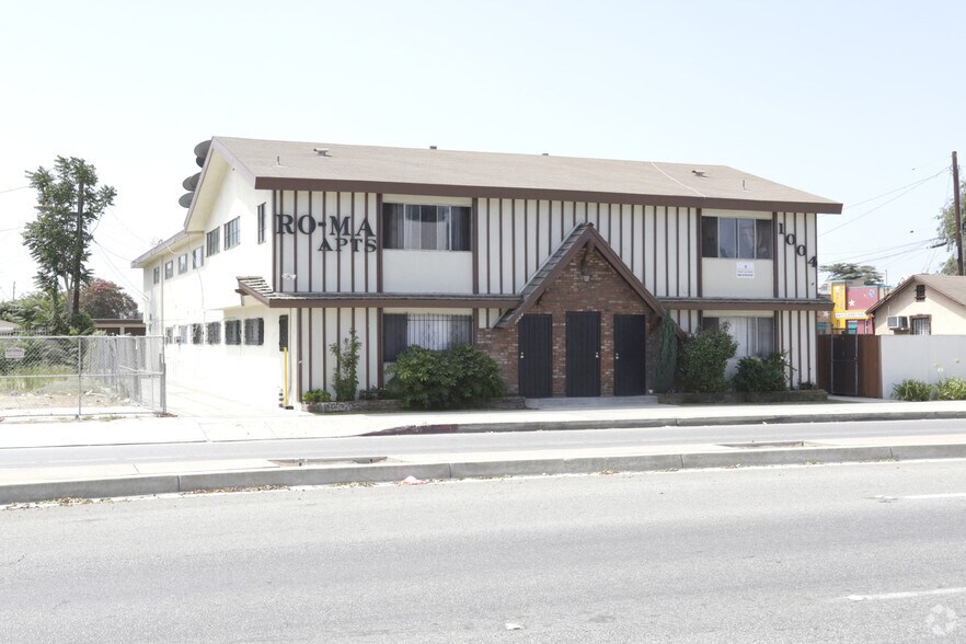 1004 E Rosecrans Ave, Compton, CA 90221