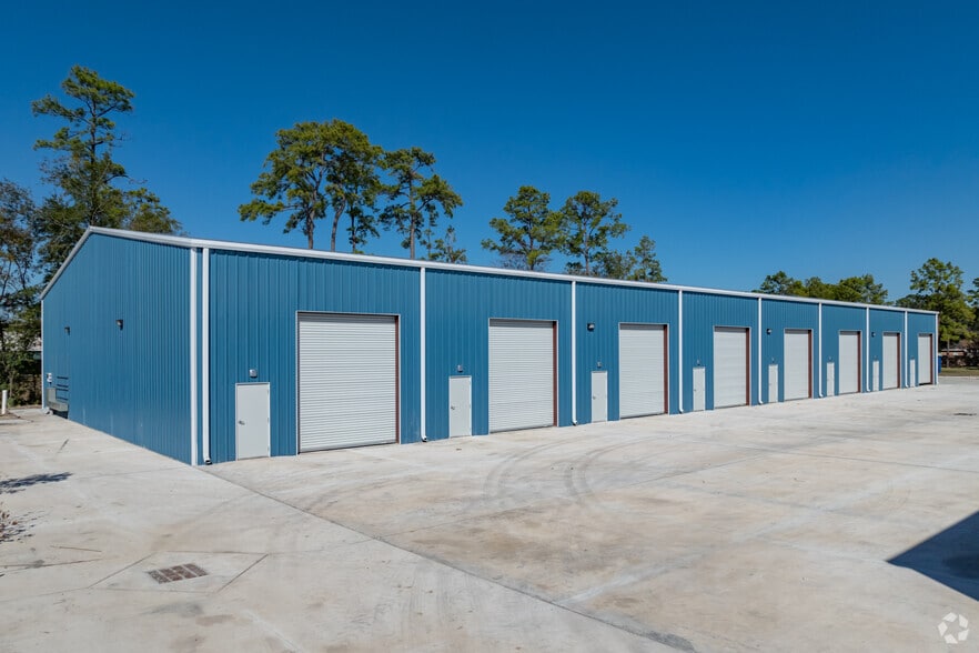 Portfolio of 3 properties for sale on LoopNet.com - Primary Photo - Image 1 of 3