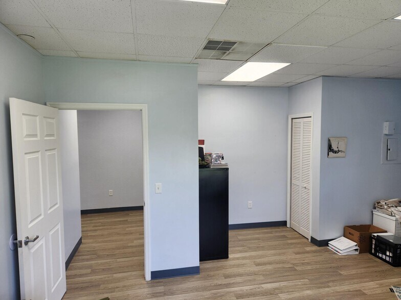 1153 Main St, Dunedin, FL for lease - Building Photo - Image 3 of 8