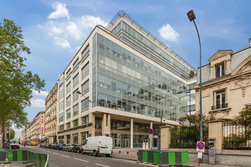 Office in Clichy for lease Building Photo- Image 1 of 7