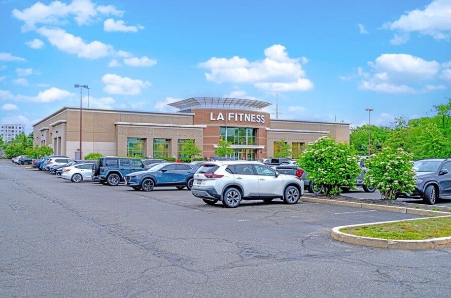 1450 Broadway, Saugus, MA for sale - Building Photo - Image 2 of 7