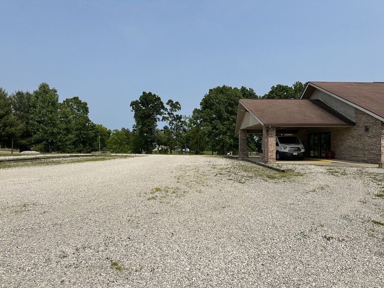 3372 E Moffett Ln, Bloomington, IN for sale - Building Photo - Image 2 of 30