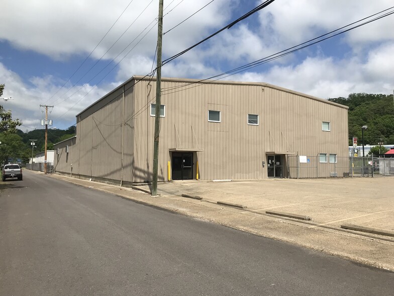 555 29th St W, Charleston, WV for sale - Building Photo - Image 2 of 21