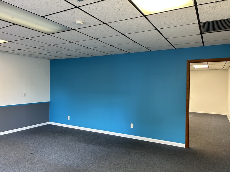 6410-6488 Ridge Rd, Port Richey, FL for lease - Interior Photo - Image 2 of 7