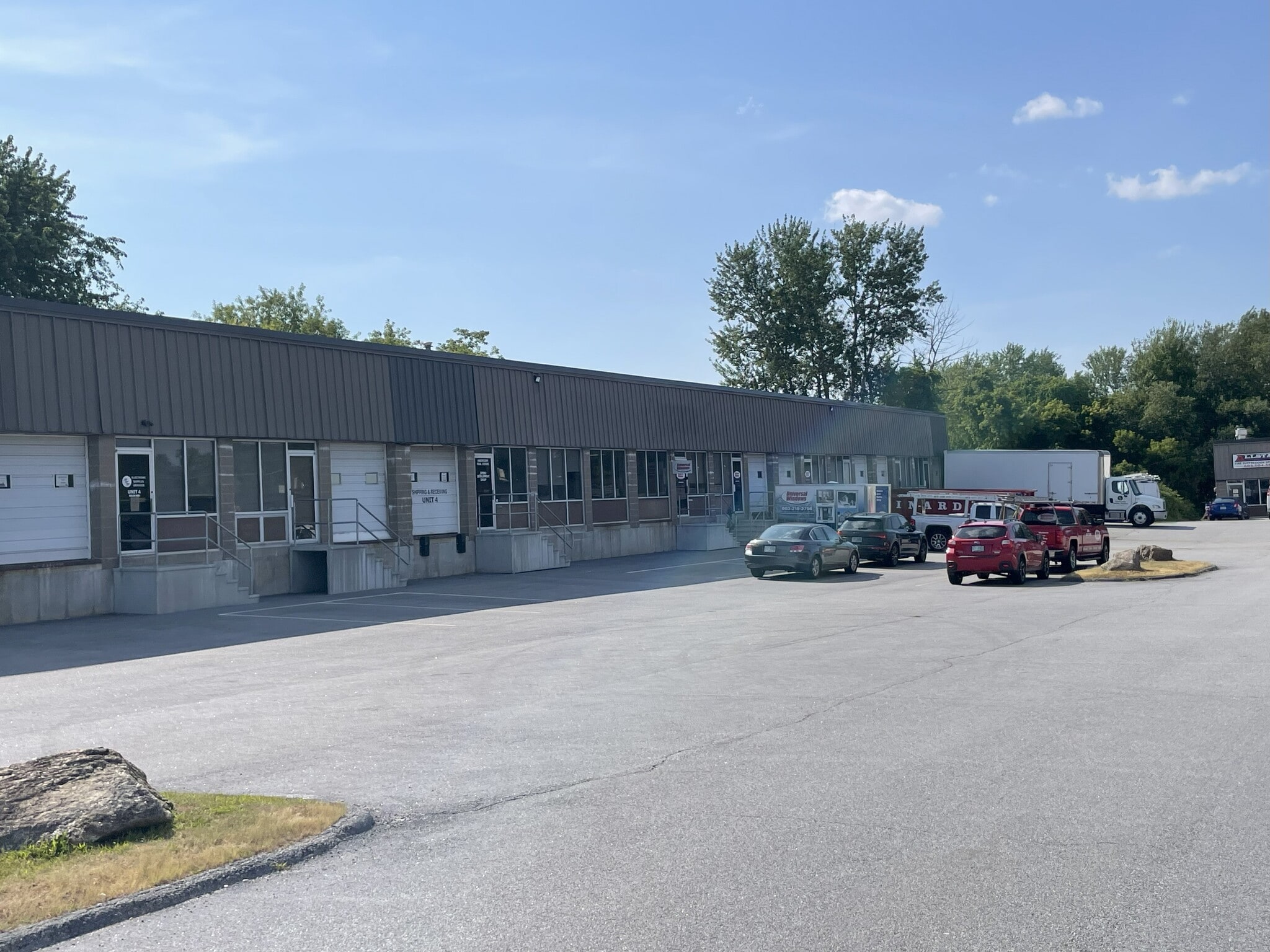 880 Candia Rd, Manchester, NH for lease Building Photo- Image 1 of 3