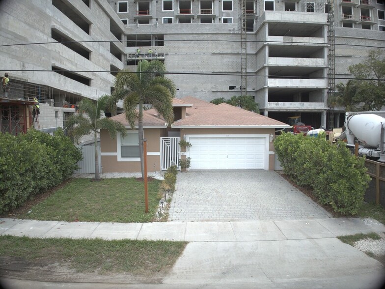 115 SW 1st Ct, Dania Beach, FL for sale - Building Photo - Image 2 of 5