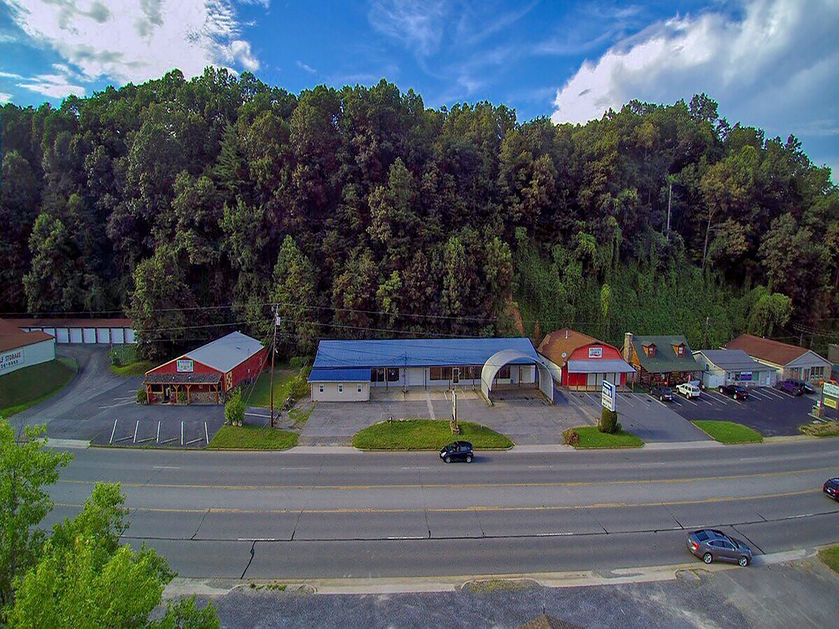14781490 Dellwood Rd, Waynesville, NC 28786