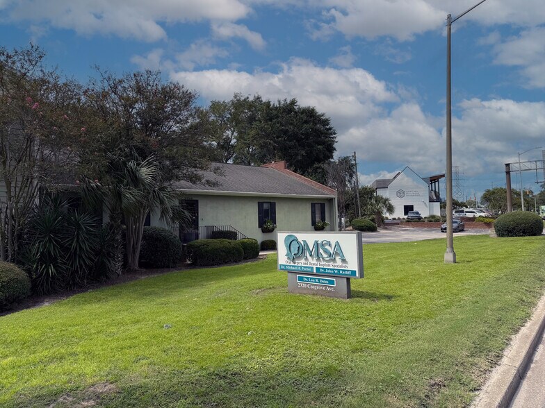 2320 Cosgrove Ave, North Charleston, SC for sale - Primary Photo - Image 1 of 7