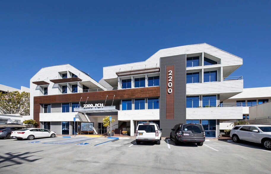 2200 Pacific Coast Hwy, Hermosa Beach, CA for lease - Building Photo - Image 3 of 18