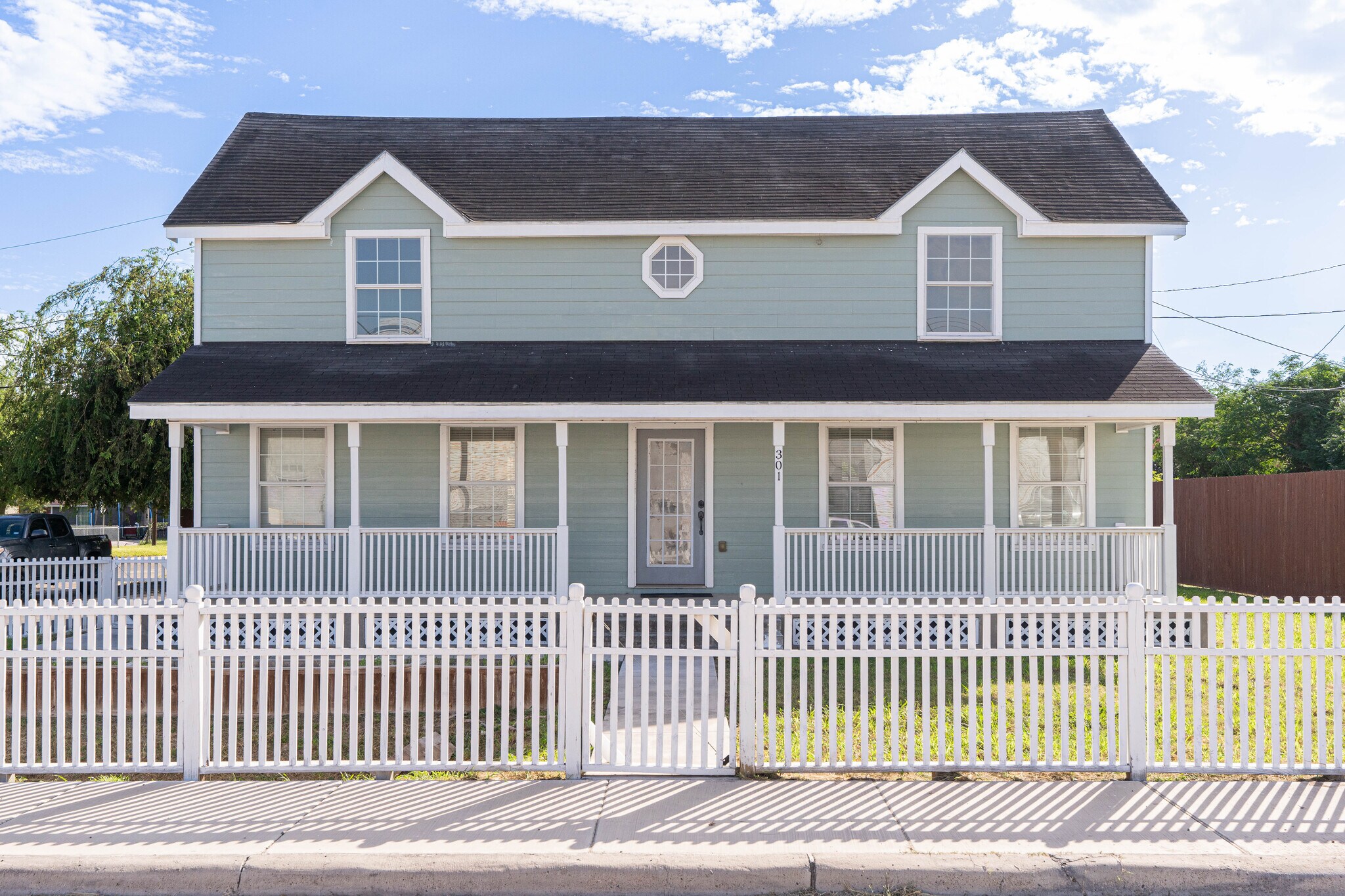 301 S Bridge Ave, Weslaco, TX for sale Building Photo- Image 1 of 1