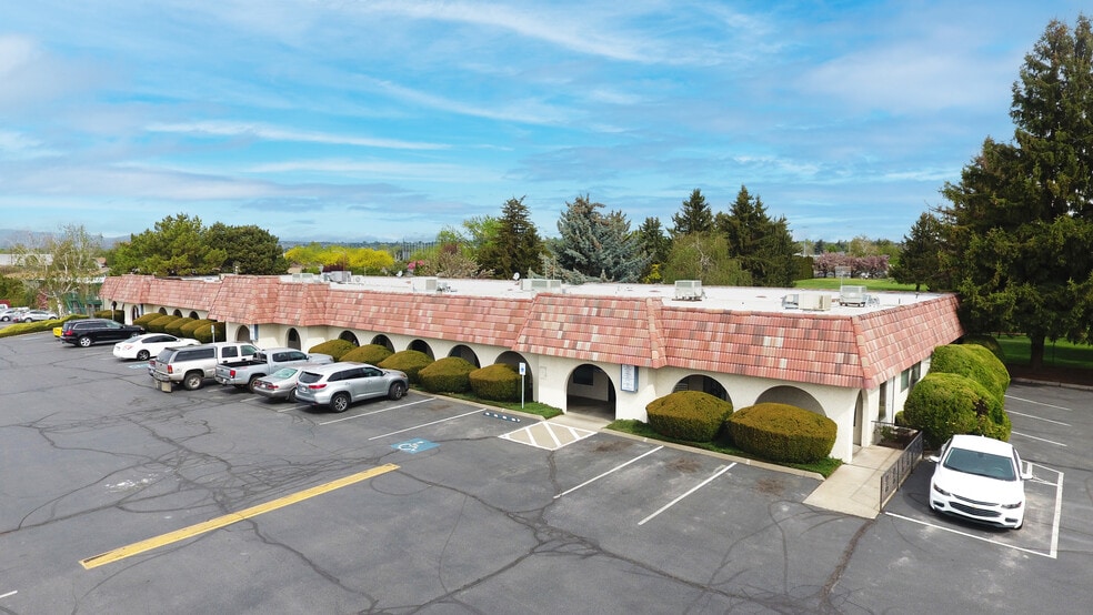 1015 S 40th Ave, Yakima, WA for sale - Building Photo - Image 1 of 17