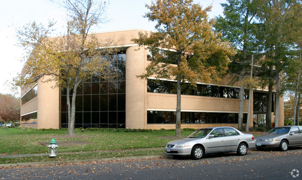 300 Medical Pky, Chesapeake, VA for lease - Building Photo - Image 3 of 15