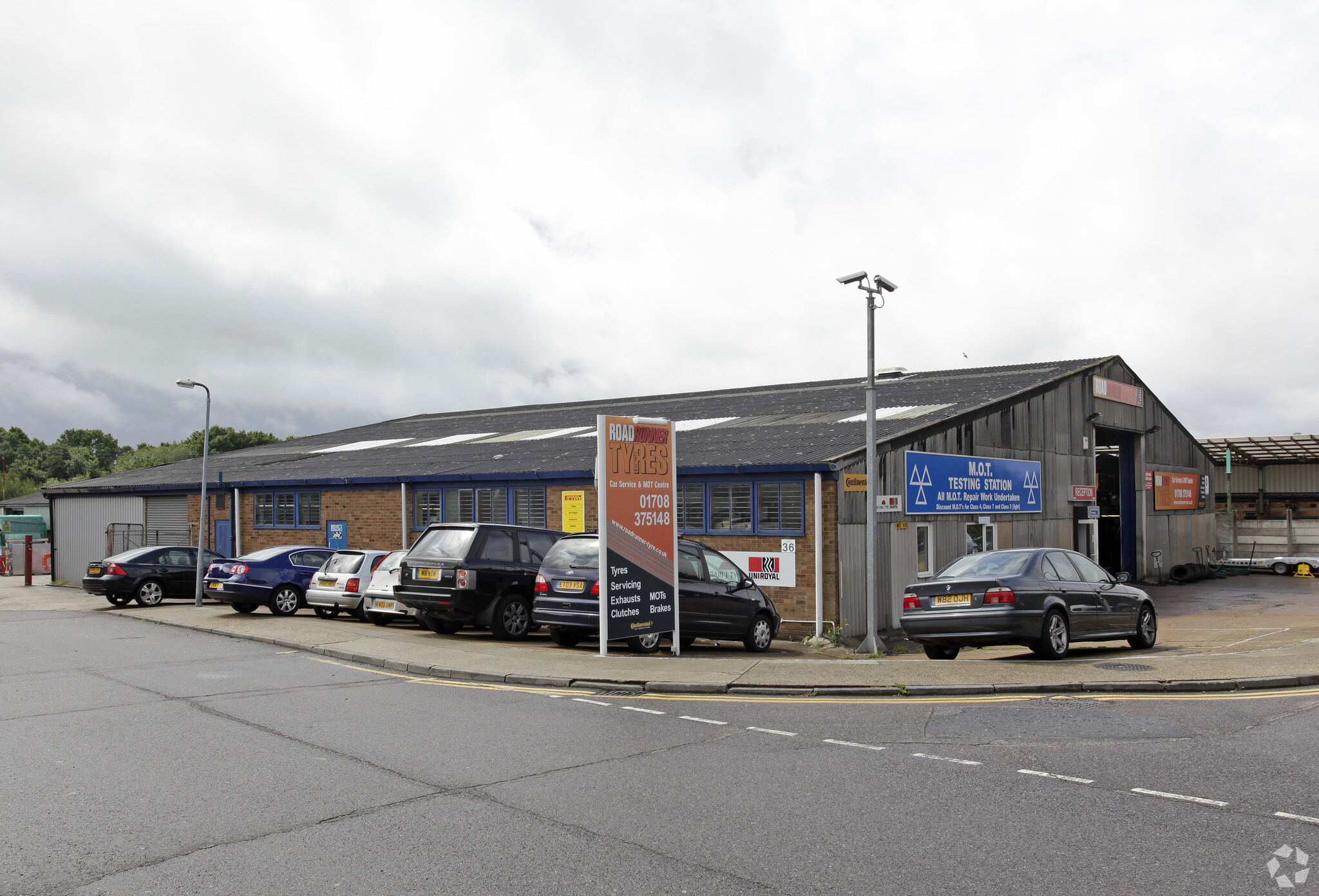 36 Bates Rd, Romford for lease Primary Photo- Image 1 of 2