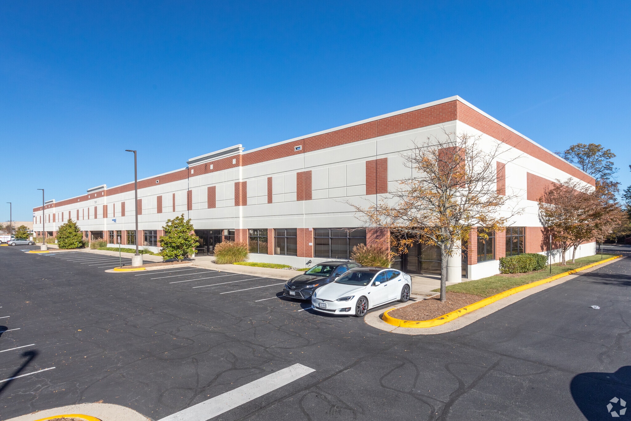 7689 Limestone Dr, Gainesville, VA for sale Primary Photo- Image 1 of 14