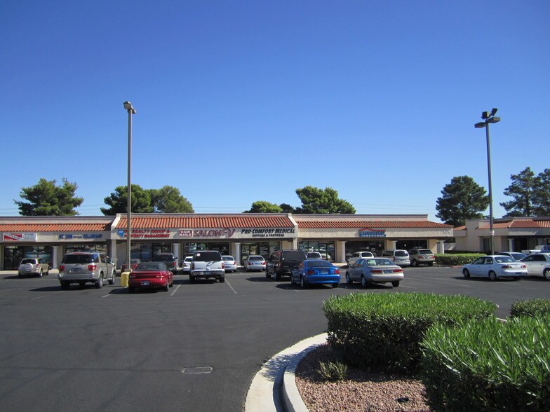 101 S Rainbow Blvd, Las Vegas, NV for lease - Building Photo - Image 2 of 13