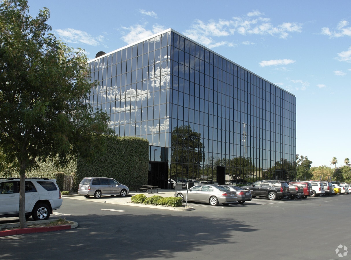 1524 McHenry Ave, Modesto, CA 95350 Fifteen24 Professional Center