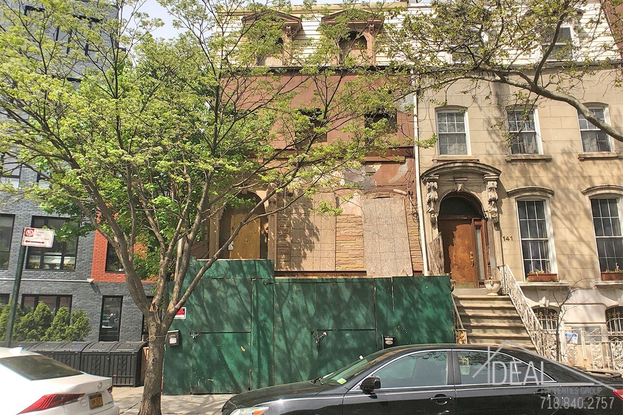139 Lefferts Pl, Brooklyn, NY for sale Primary Photo- Image 1 of 1