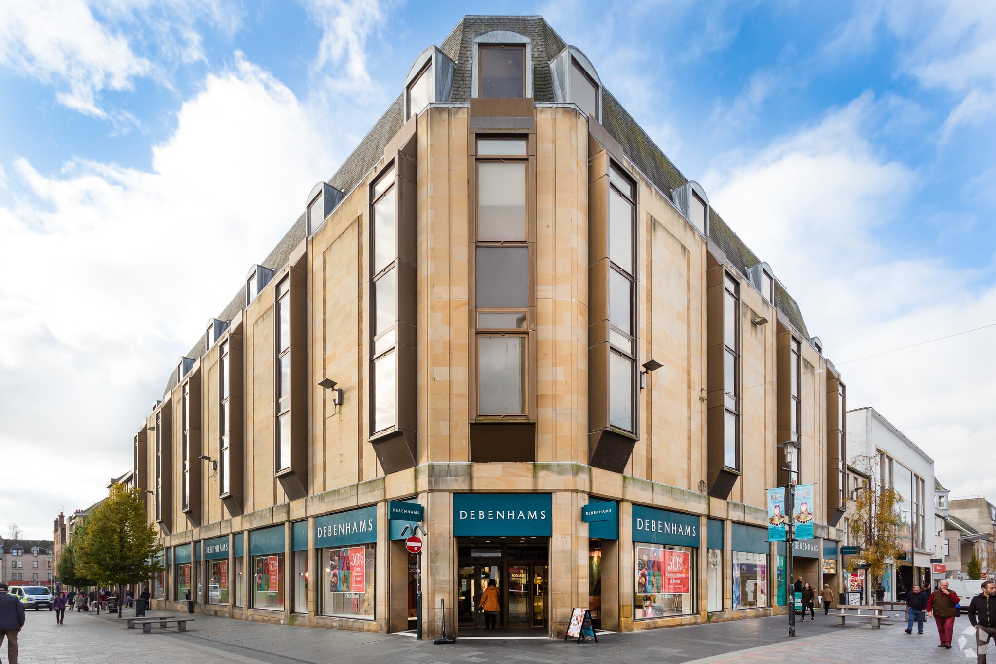 116-128 High St, Perth for sale Primary Photo- Image 1 of 3