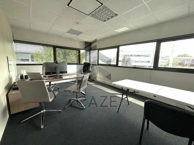 Office in Mérignac for lease - Interior Photo - Image 3 of 5