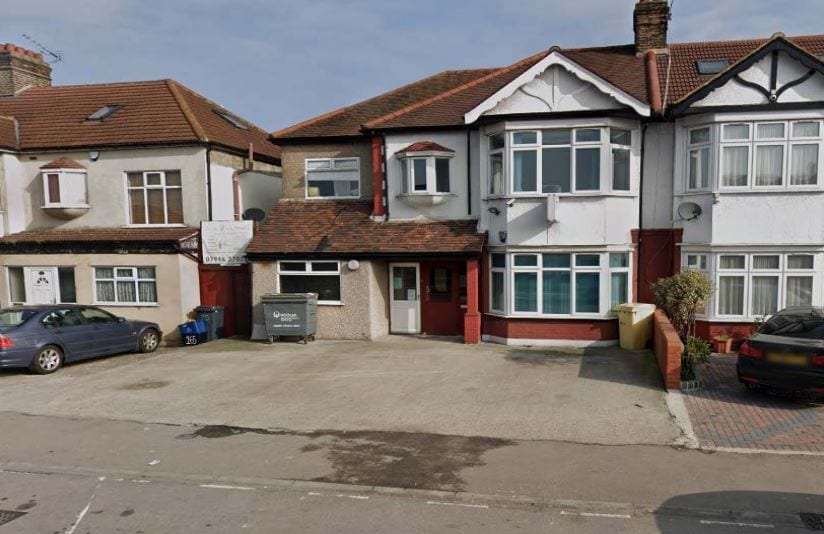 167 Eastern Ave, Ilford for sale Primary Photo- Image 1 of 1